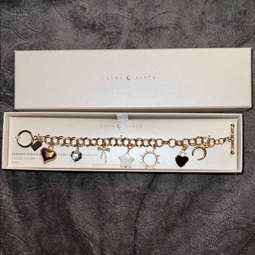 Brand New Luna Norte Brass Charm Bracelet 43$